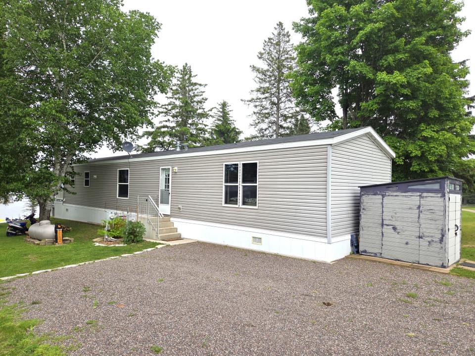 6882 Eagle Landing Ln., Land O Lakes, Wisconsin 54540, USA