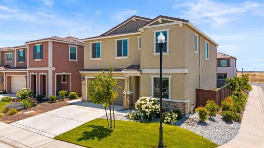 8742 Encore Way, Elk Grove, California 95757