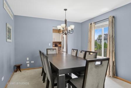 2477 Smithfield Court, Aurora, Illinois 60503, Stati Uniti