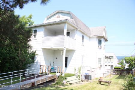 421 E Ridge Street, Nanticoke, Pennsylvania 18634, USA
