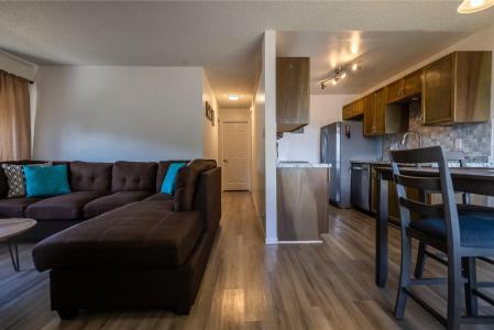 94-1147 Mopua Loop Unit #K8, Waipahu, Havaí 96797, Estados Unidos