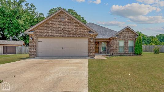 4317 Cypress Pointe Lane, Jonesboro, Arkansas 72405, USA