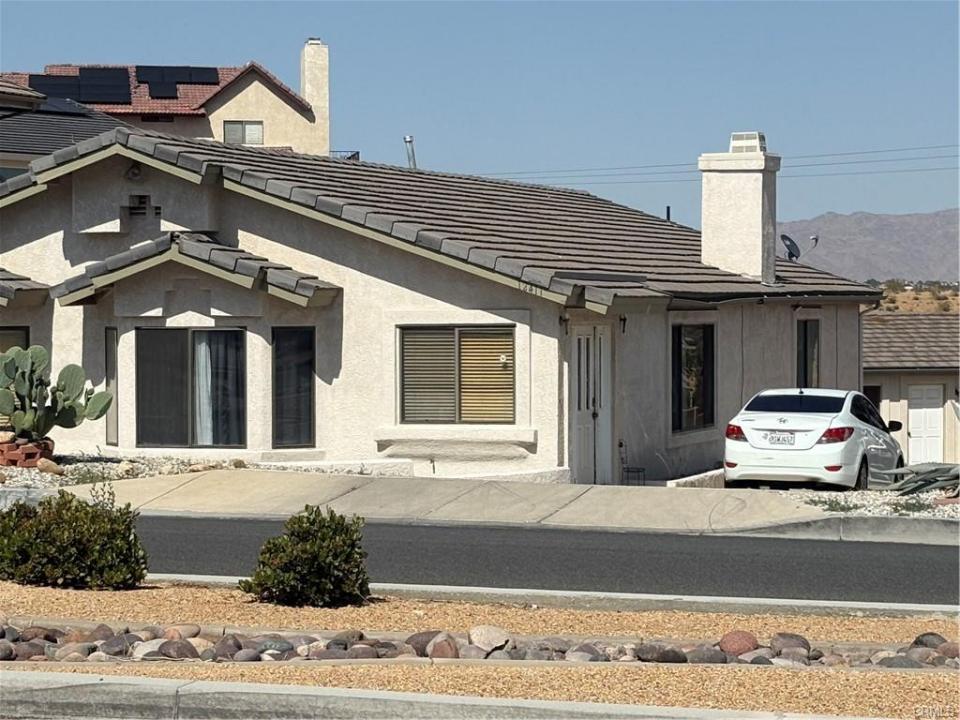 12411 Spring Valley, Victorville, California 92395, Stati Uniti