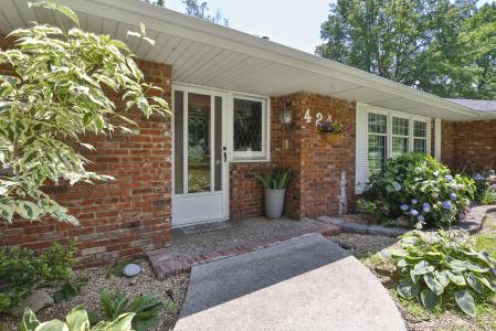 424 W Olive Street, Bolivar, 미조리 65613, 미국