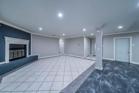 1825 Emerald Drive, Irving, Teksas 75060, Amerika Birleşik Devletleri