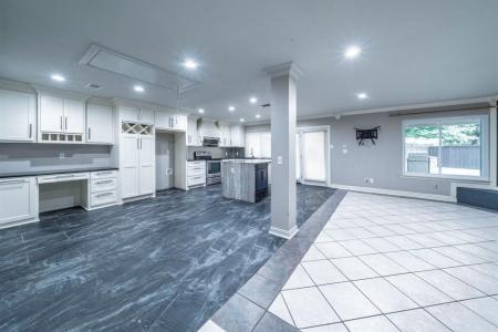1825 Emerald Drive, Irving, Teksas 75060, Amerika Birleşik Devletleri