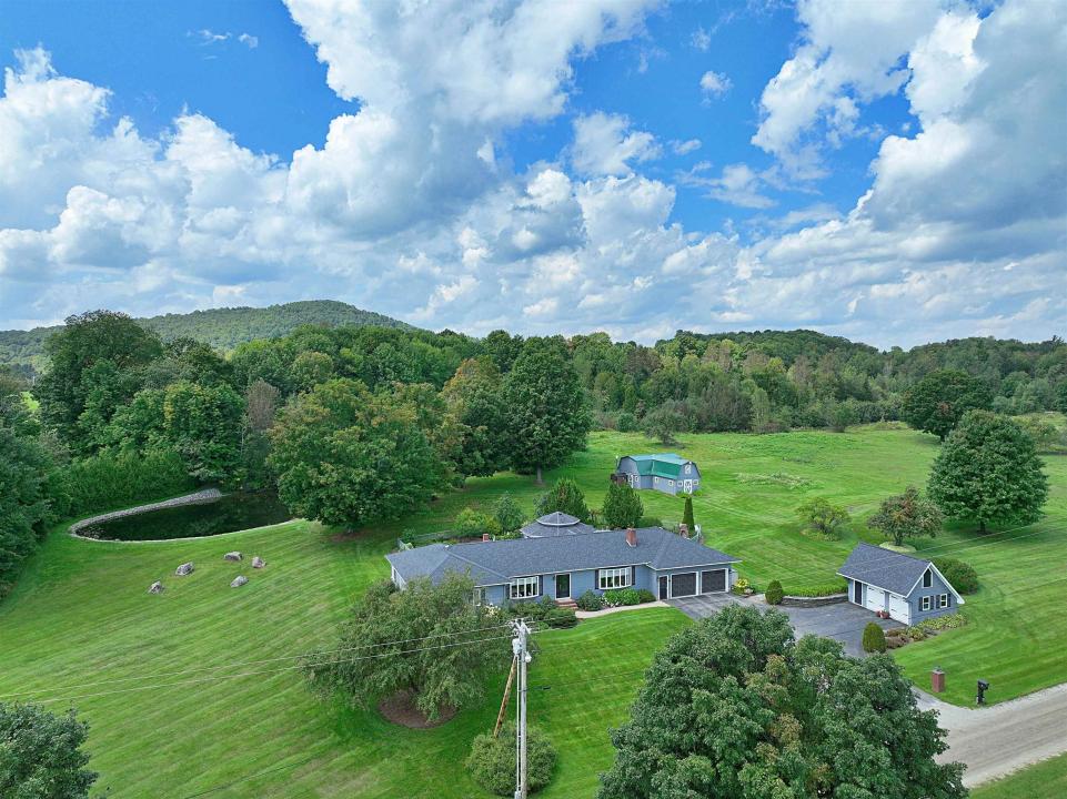 99 Ingalls Drive, Irasburg, Vermont 05845