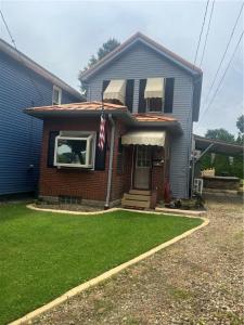 223 Hoeveler, Springdale Boro, Pennsylvania 15144, USA