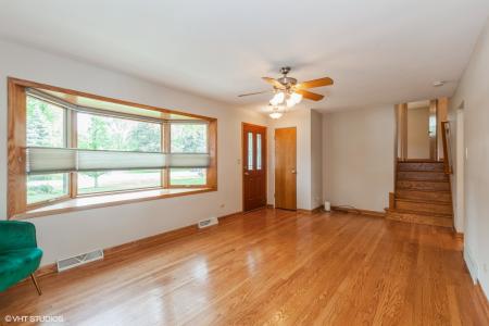 25W251 Highview Drive, Naperville, Illinois 60563, USA