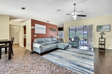 10721 N Ocean Drive , 11, Dunnellon, Florida 34434, USA