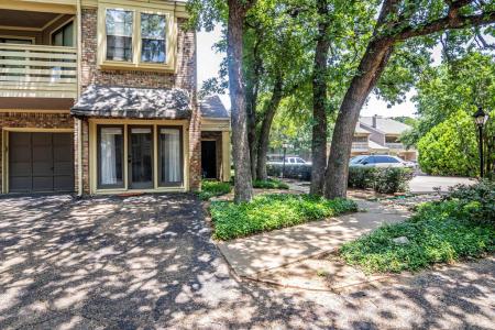 4516 Forestgate Drive, Arlington, Texas 76017, USA