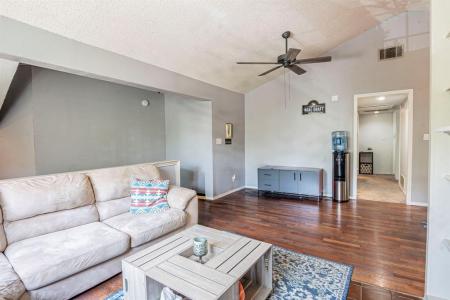 4516 Forestgate Drive, Arlington, Texas 76017, USA