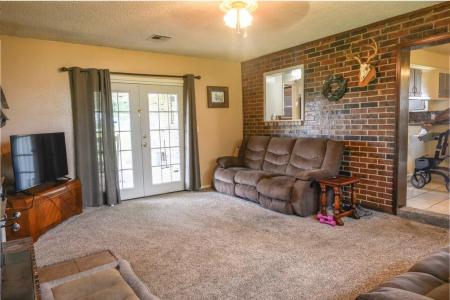 1383 N Peebly Road, Choctaw, Oklahoma 73020, USA