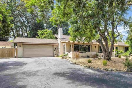 834 Cole Ranch Road, Encinitas, California 92024