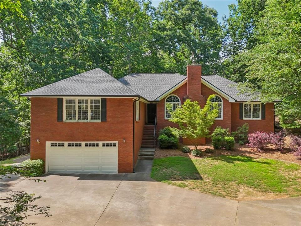 6030 Terrace Lake Point, Flowery Branch, Georgia 30542