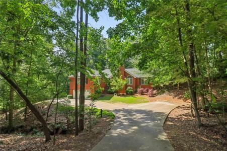 6030 Terrace Lake Point, Flowery Branch, Georgia 30542