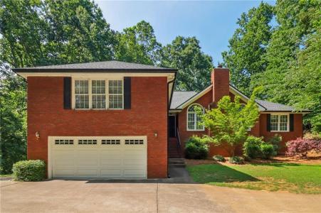 6030 Terrace Lake Point, Flowery Branch, Georgia 30542