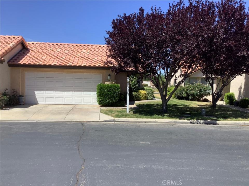 11562 Oak Street, Apple Valley, קליפורניה 92308, ארצות הברית של אמריקה 