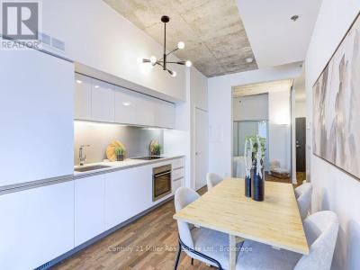 20 MINOWAN MIIKAN LANE, Toronto (little Portugal), 온타리오주 M6J 0E5, 캐나다