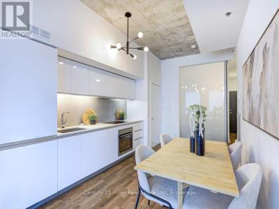 20 MINOWAN MIIKAN LANE, Toronto (little Portugal), 온타리오주 M6J 0E5, 캐나다
