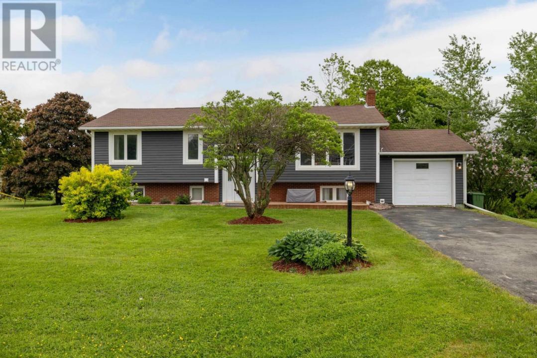 21 TAMARAC AVENUE, Charlottetown, Isla Del Principe Edward C1A 6T2, Canadá