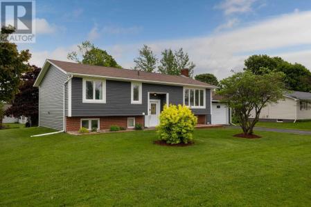 21 TAMARAC AVENUE, Charlottetown, Prince Edward Island C1A 6T2, Canada