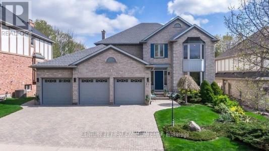 31 GLENRIDGE CRESCENT, London North (north A), Ontario N6G 4W5, Canada