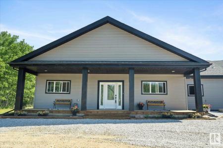 2319 TWP ROAD 524, Rural Parkland County, Alberta T7Y 3M5, Canada