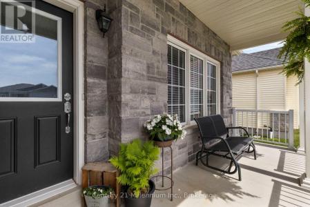 14 DRYSDALE DRIVE, Springwater (elmvale), Ontario L0L 1P0, Canada