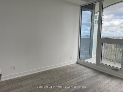 15 HOLMES AVENUE, Toronto, Ontario M2N 0L4, Kanada