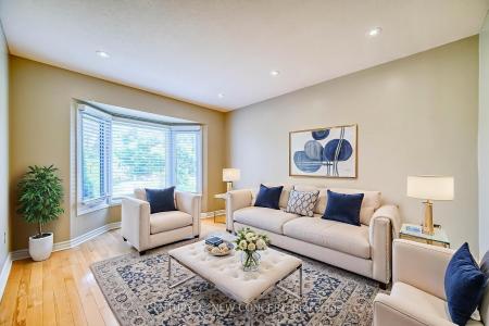 342 BRISTOL ROAD, Newmarket, Ontario L3Y 7Z9, Kanada