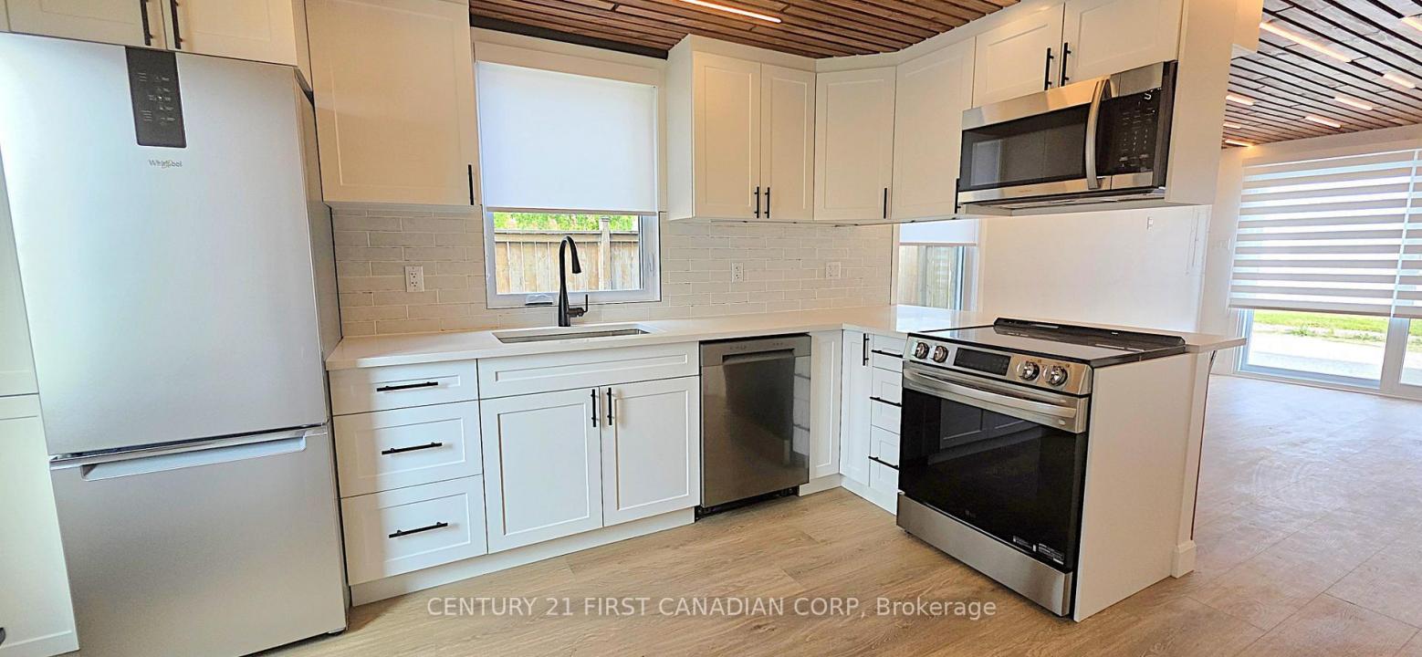 857 DUNDAS STREET, London East, Ontario N5W 2Z8, Canada