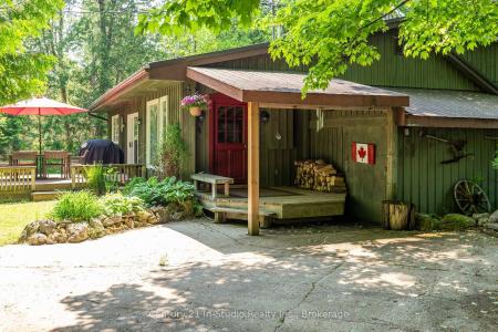 9 13TH AVENUE, South Bruce Peninsula, Ontario N0H 2T0, Canada