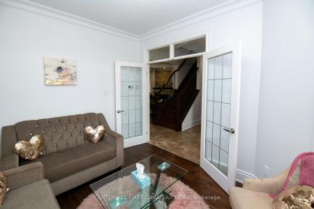 1728 BEAVERBROOK AVENUE, London North, أونتاريو N6H 0E4, كندا
