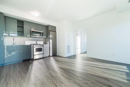 251 MANITOBA STREET, Toronto, Ontario M8Y 0C7, Canada