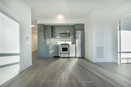 251 MANITOBA STREET, Toronto, Ontario M8Y 0C7, Canada