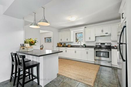 986 BLACK ROAD, Prince Edward County, Ontario K0K 1W0, Canada