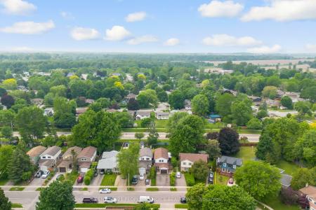 106 QUEENSDALE CRESCENT, Guelph, أونتاريو N1H 6W3, كندا 