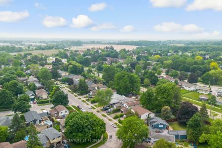 106 QUEENSDALE CRESCENT, Guelph, أونتاريو N1H 6W3, كندا 