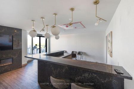 8010 DERRY ROAD, Milton, Ontario L9T 9N3, Canada