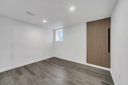 516 SEAVIEW HEIGHTS, East Gwillimbury, Ontario L9N 0Y3, Canada