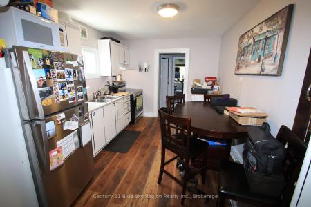 275 FIFTH AVENUE E, North Bay, Онтарио P1B 1N7, Канада