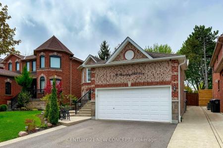 32 STRAWBERRY HILL CRT N/A, Caledon, 安大略省 L7E 1S1, 加拿大
