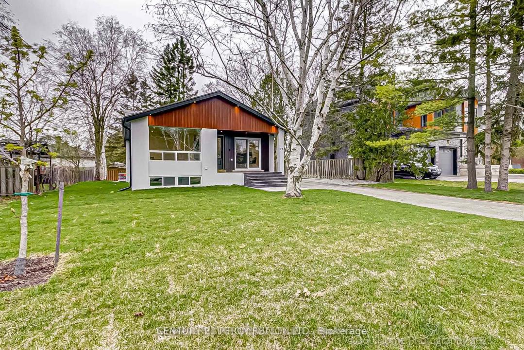 19 HOLMAN CRESCENT, Aurora, Ontario L4G 1Z8, Canadá