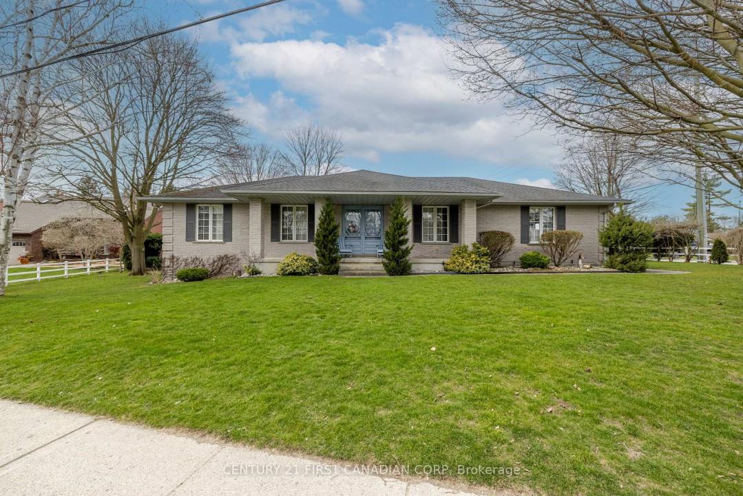 196 HULL ROAD, Strathroy-Caradoc-, Ontario N7G 3P2, Canada