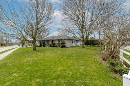 196 HULL ROAD, Strathroy-Caradoc-, Ontario N7G 3P2, Canada