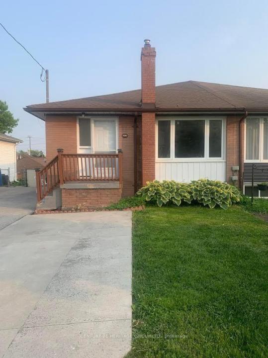 130 SHELDON AVENUE, Newmarket, Ontario L3Y 2V7, Canada