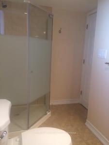130 SHELDON AVENUE, Newmarket, Ontario L3Y 2V7, Canada