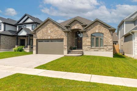 3 HARDY COURT, Lucan Biddulph, Ontario N0M 2J0, Canada