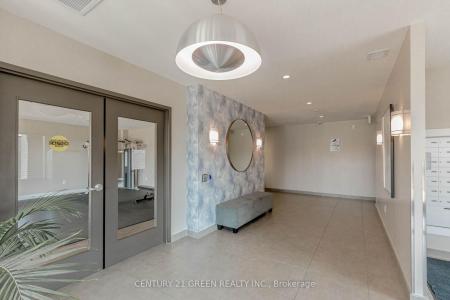 716 MAIN STREET E, Milton, Ontario L9T 3P6, Kanada